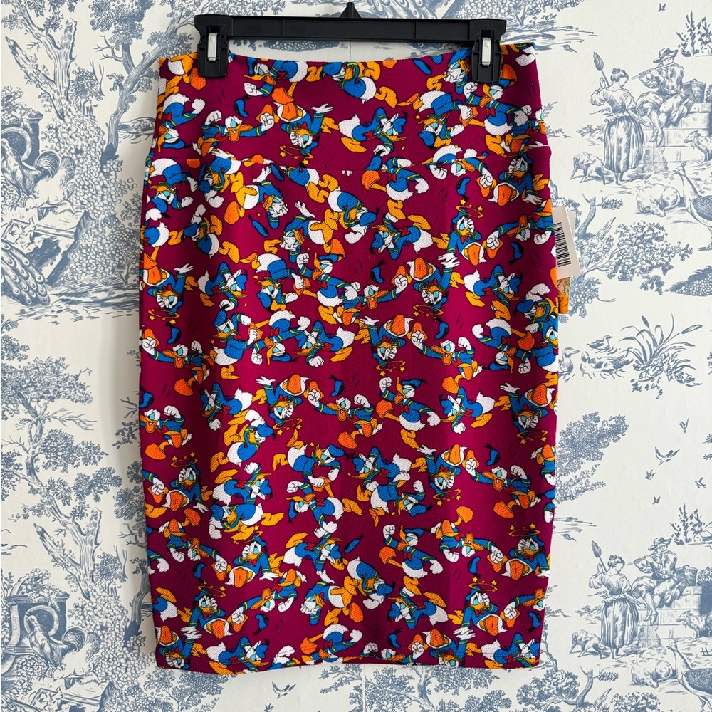 Lularoe Donald Duck skirt size medium